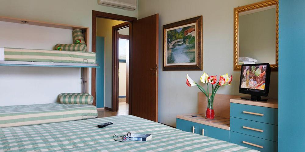 Residence Spiaggia D'Oro Desenzano del Garda Habitación foto